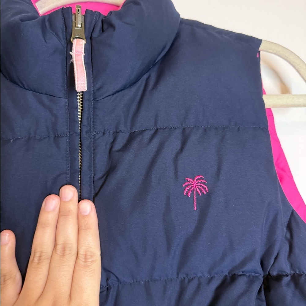 Lilly Pulitzer Reversible Puffer Vest Pink Navy - Picture 6 of 7